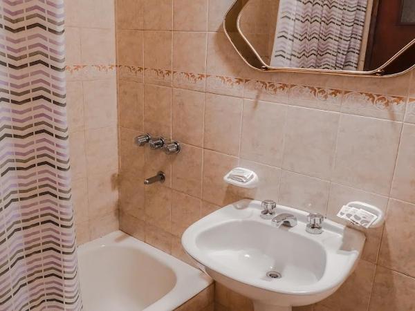 Crystal Hotel : photo 5 de la chambre chambre lits jumeaux standard