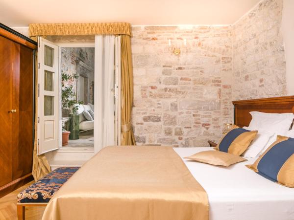 Judita Palace Heritage Hotel : photo 6 de la chambre chambre double deluxe avec balcon