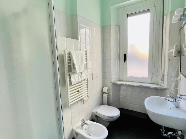 Via Padova 165 : photo 4 de la chambre chambre simple