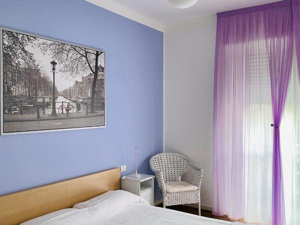 Via Padova 165 : photo 1 de la chambre chambre double avec balcon