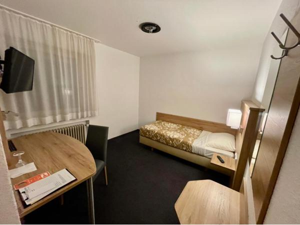 LILTON Hotel Stuttgart-Zuffenhausen : photo 2 de la chambre chambre simple