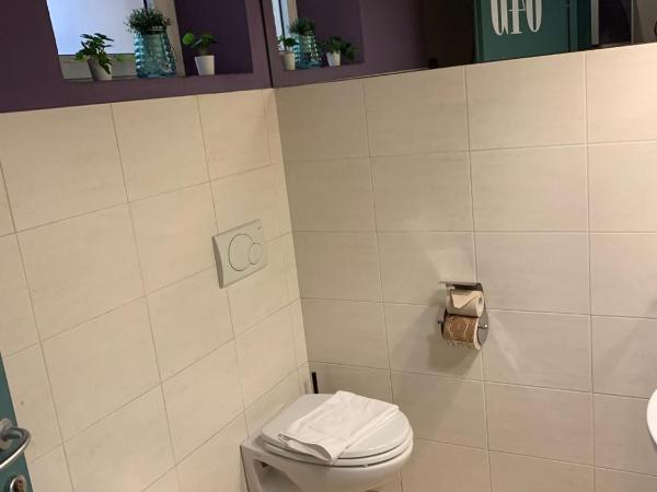 MaMa : photo 6 de la chambre chambre double avec salle de bains privative extérieure