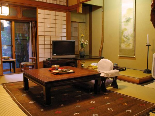 Seikoro Ryokan - Established in 1831 : photo 2 de la chambre chambre standard de style japonais
