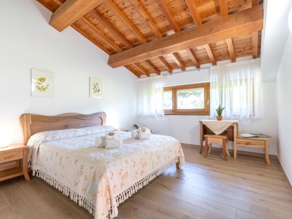 Agriturismo Ai Dossi : photo 2 de la chambre chambre double - vue sur jardin