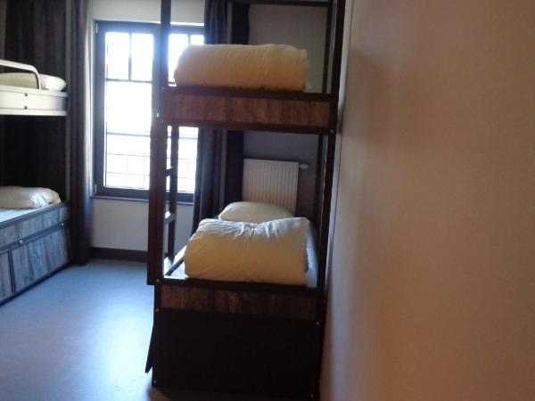 Brxxl 5 City Centre Hostel : photo 5 de la chambre lit dans dortoir mixte de 4 lits