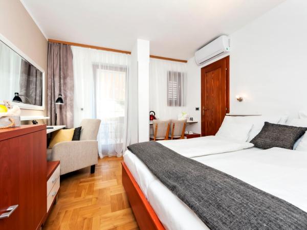 Villa Milli B&B : photo 5 de la chambre chambre double confort