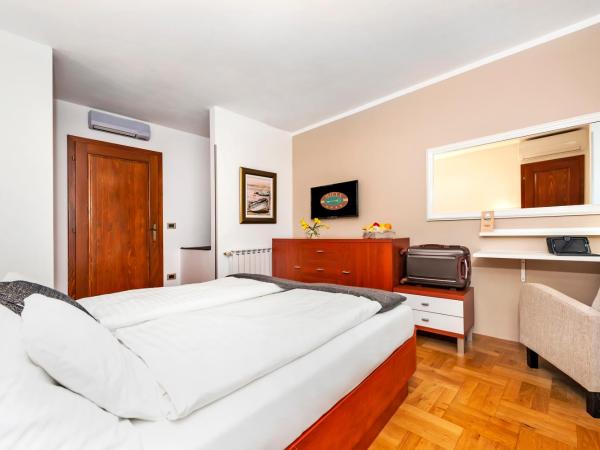 Villa Milli B&B : photo 4 de la chambre chambre double confort