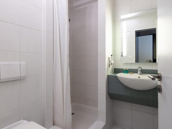 Hotel Docklands : photo 5 de la chambre chambre double ville
