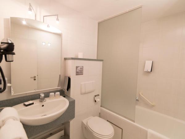 Hotel Docklands : photo 6 de la chambre chambre double ville