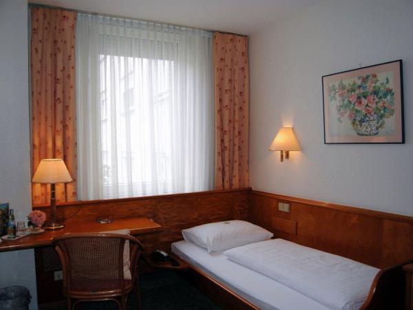 Hotel Kurpfalzstuben : photo 3 de la chambre chambre simple