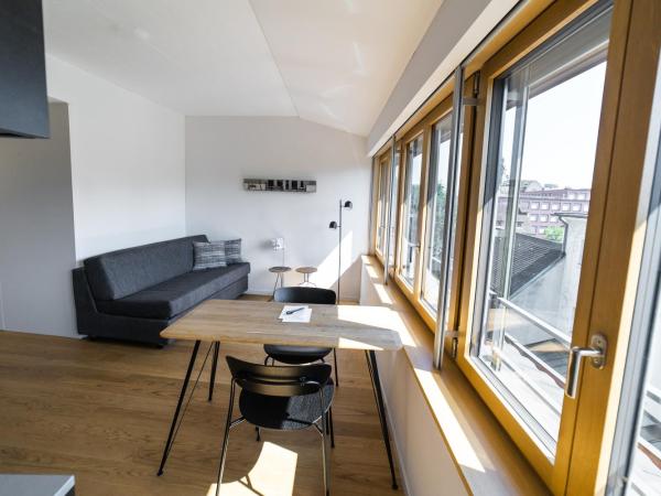 SET Hotel.Residence by Teufelhof Basel : photo 9 de la chambre appartement - vue sur jardin