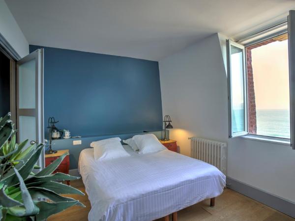 Hotel Le Rayon Vert : photo 5 de la chambre chambre double avec baignoire spa - vue sur mer - troisième Étage