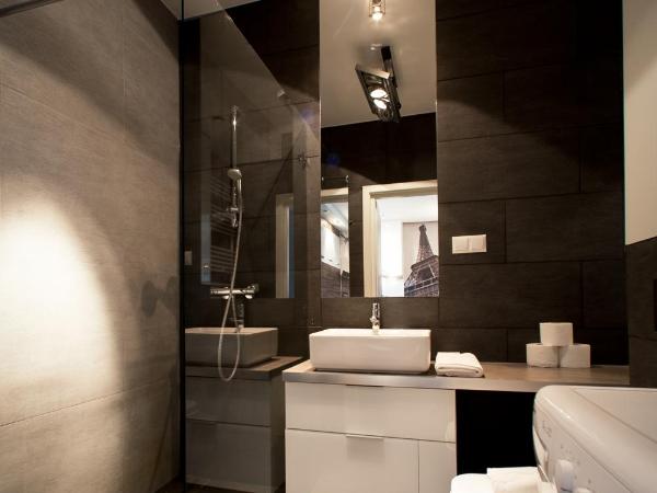 Platinum Towers Central Apartments : photo 1 de la chambre chambre double classique