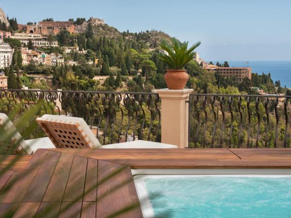 San Domenico Palace, Taormina, A Four Seasons Hotel : photo 2 de la chambre suite teatro