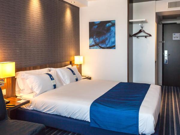 Holiday Inn Express Montpellier - Odysseum, an IHG Hotel : photo 3 de la chambre chambre double ou lits jumeaux standard