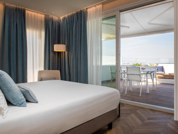 Litoraneo Suite Hotel : photo 1 de la chambre suite avec terrasse