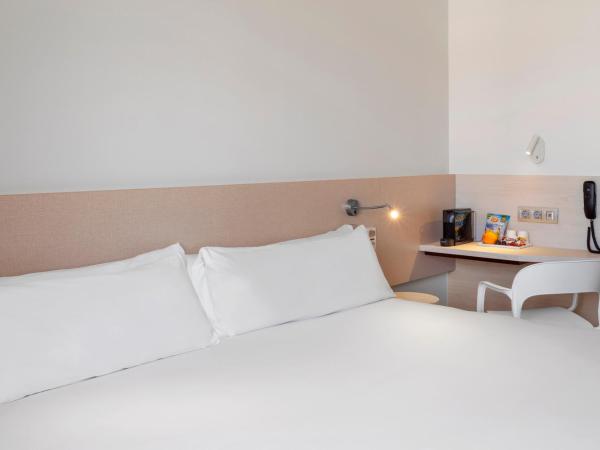 B&B HOTEL Málaga Centro : photo 1 de la chambre chambre double deluxe