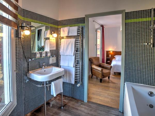 Hotel Le Rayon Vert : photo 2 de la chambre chambre triple avec baignoire spa - vue sur ville