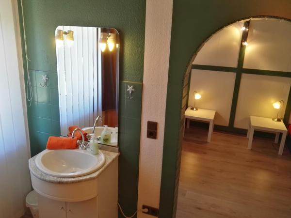 HOME at FRIENDS - City - Zu Hause bei Freunden : photo 6 de la chambre appartement standard