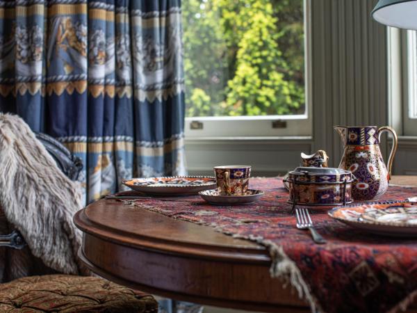 The Corinda Collection : photo 4 de la chambre chambre lit king-size alfred crisp - vue sur mer