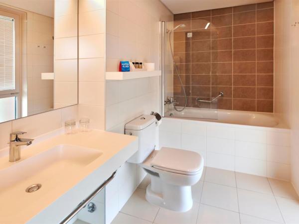 Hotel Molindrio Plava Laguna : photo 6 de la chambre chambre premium avec balcon et vue mer