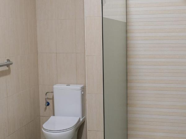 Hostal Tartessos : photo 1 de la chambre chambre triple confort avec douche