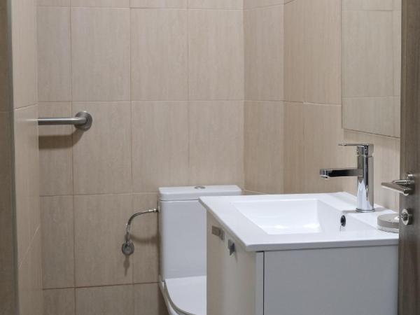 Hostal Tartessos : photo 3 de la chambre chambre triple confort avec douche