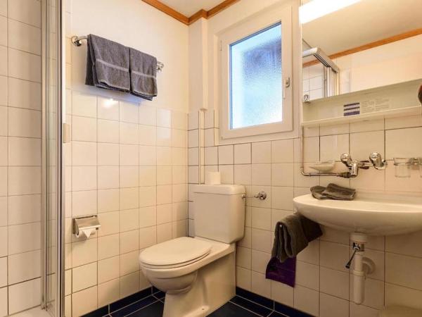 Jungfrau Lodge, Swiss Mountain Hotel : photo 3 de la chambre small double room with private bathroom (no view)