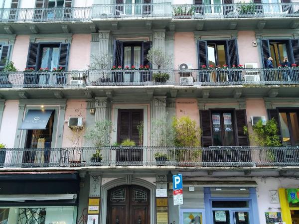 CconfortHotels R&B Dolci Notti - SELF CHECK IN : photo 1 de la chambre chambre lit queen-size avec balcon