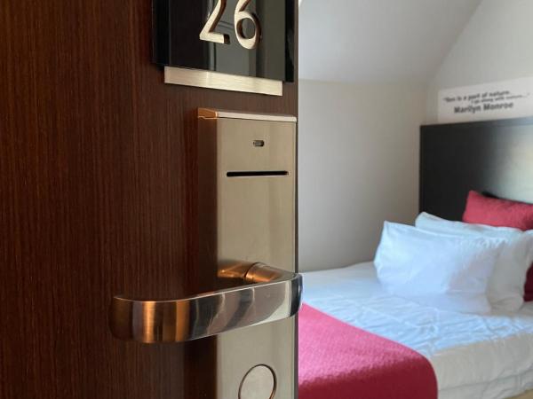 Comm Hotel Poznań Airport : photo 2 de la chambre chambre simple Économique