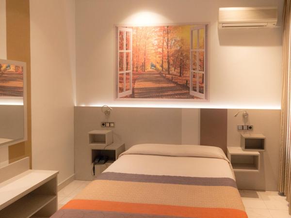 Hostal Atocha Almudena Martín : photo 1 de la chambre chambre simple