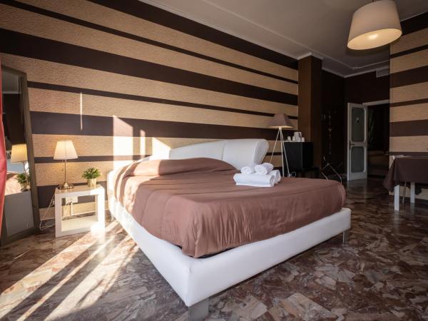 CconfortHotels R&B Semplici Emozioni - SELF CHECK IN : photo 1 de la chambre chambre double