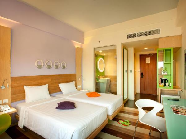 ibis Styles Yogyakarta : photo 6 de la chambre chambre double ou lits jumeaux supérieure