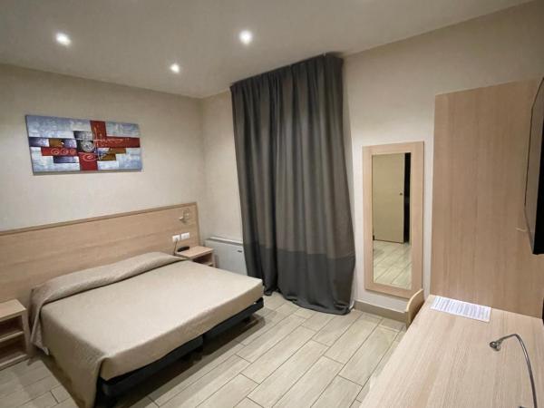 Hotel San Biagio : photo 4 de la chambre chambre double ou lits jumeaux avec salle de bains privative