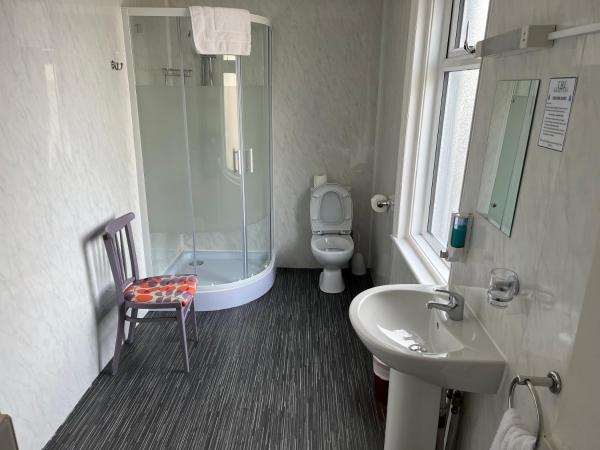 The Gurkha Hotel : photo 2 de la chambre chambre double familiale