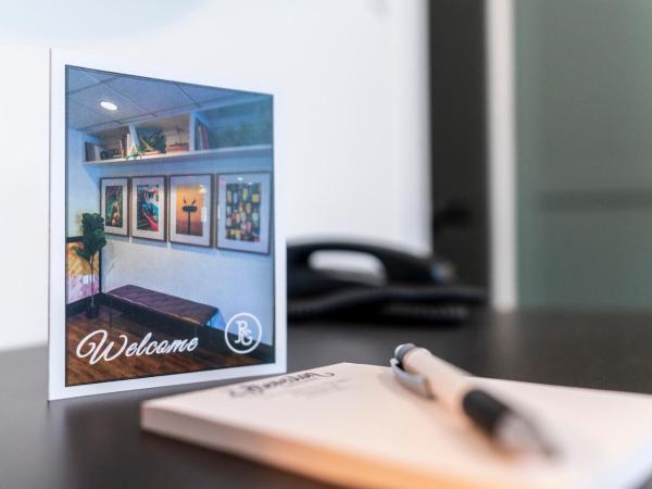 The Steveston Cafe & Hotel : photo 10 de la chambre chambre lit queen-size supérieure (récemment rénovée)