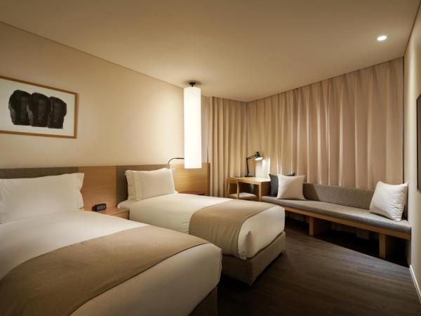 Shilla Stay Samsung COEX Center : photo 1 de la chambre chambre lits jumeaux standard - vue sur village
