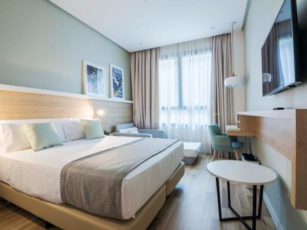 Golden Hotel Barcelona : photo 2 de la chambre chambre triple