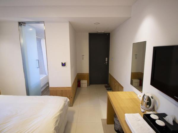 Hotel Irene City : photo 3 de la chambre chambre lits jumeaux - vue sur ville