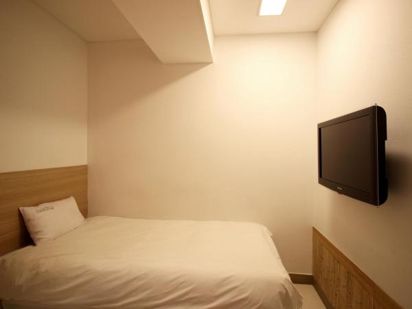 Hotel Irene City : photo 3 de la chambre chambre simple sans fenêtre