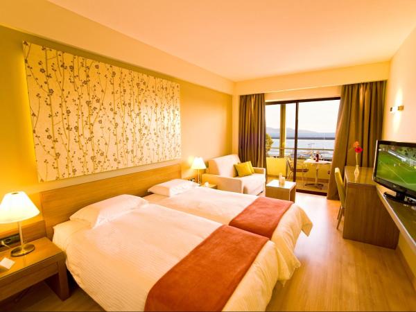 Pharae Palace : photo 2 de la chambre chambre double - vue sur mer