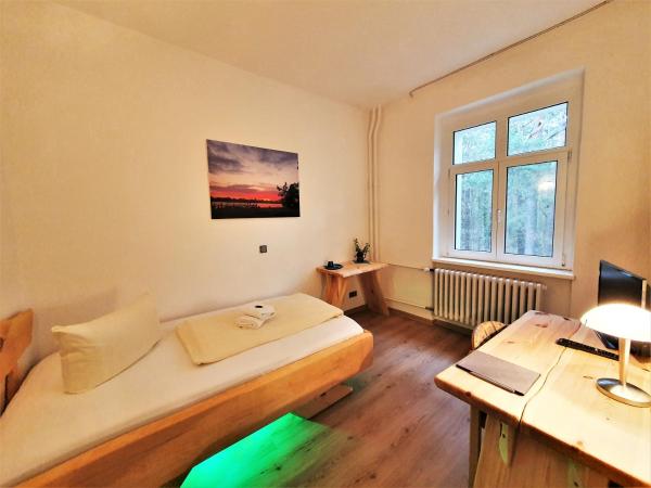 Waldhotel am See Berlin-Schmöckwitz : photo 1 de la chambre chambre simple