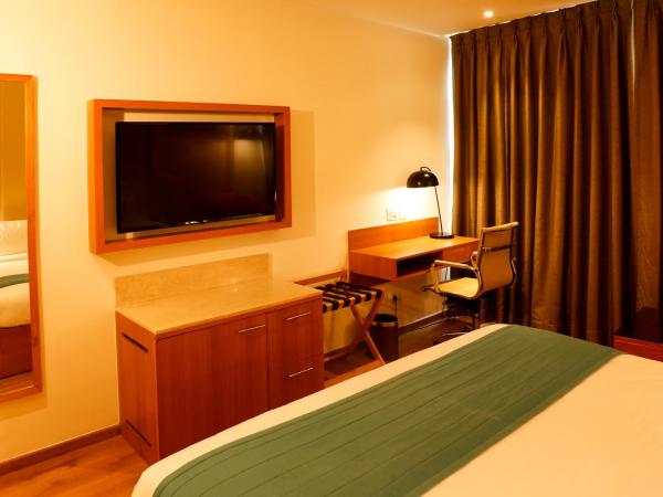 Nemesia City Center - Gurugram, Sector 29 : photo 3 de la chambre standard king room with 10% discount on f&b