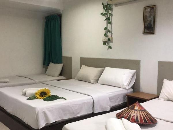 Kapit Hotel : photo 1 de la chambre chambre familiale (5 adultes)