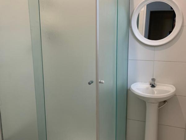 Villa Paraíso : photo 6 de la chambre chambre quadruple avec salle de bains privative