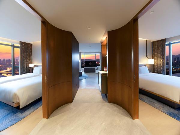 HUALUXE Nanjing Yangtze River, an IHG Hotel : photo 2 de la chambre suite - non-fumeurs