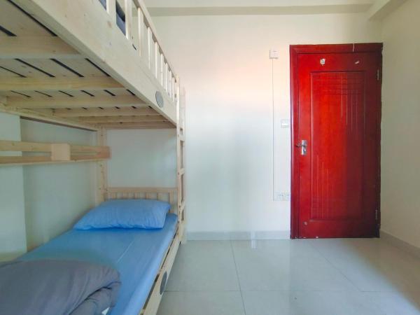 都市小憩青旅 : photo 4 de la chambre chambre double Économique