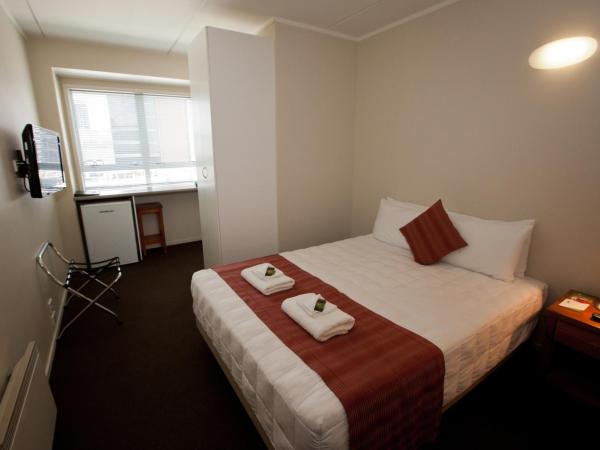 City Lodge Accommodation : photo 4 de la chambre chambre supérieure lit queen-size