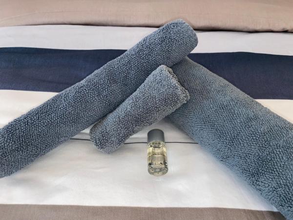 Home-Rose-Garden-Gästehaus kontaktloser Zugang : photo 10 de la chambre chambre double ou lits jumeaux avec salle de bains privative