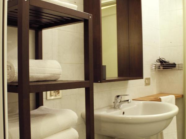 Mich&Letti : photo 7 de la chambre chambre simple avec salle de bains commune